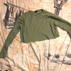 Long sleeve crop top!